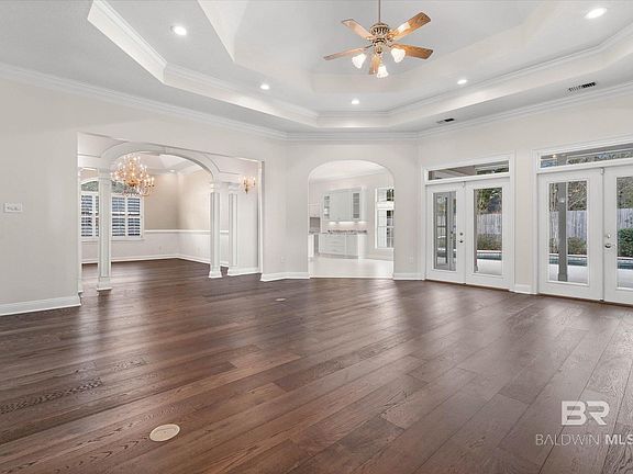 2nd image of 1083 Southern Way