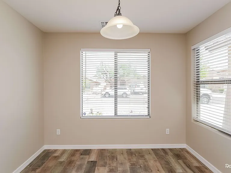 2033 W Green Tree Dr — Photo 5