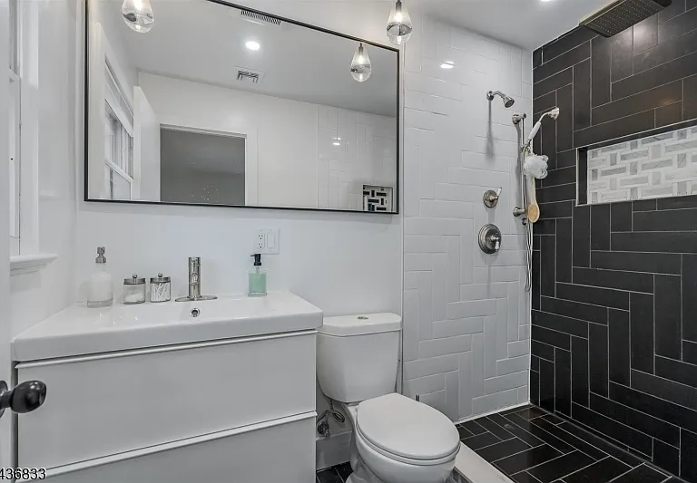 4 Hillcrest Ave — Photo 11