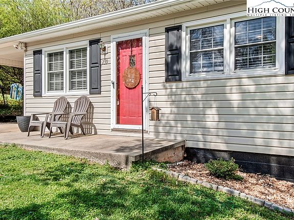 4th image of 239 Harris Avenue