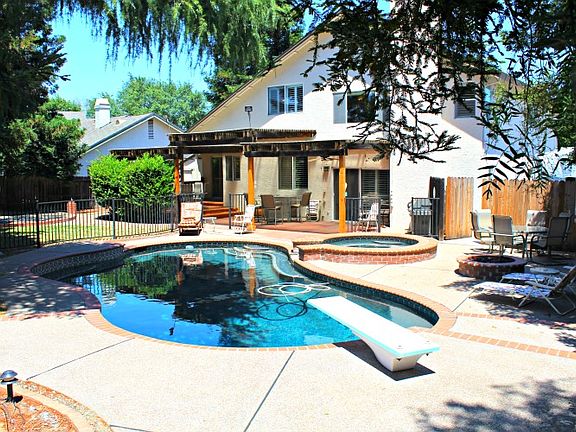 2nd image of 1207 Constitution Ct