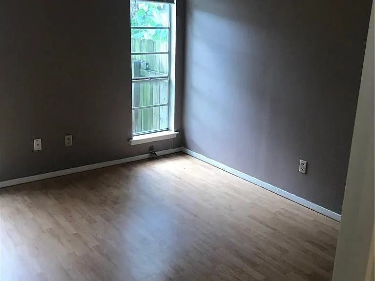 11901 Argonne Forest Trl #B — Photo 5