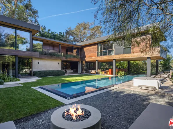 9551 Oak Pass Rd, Beverly Hills, CA 90210