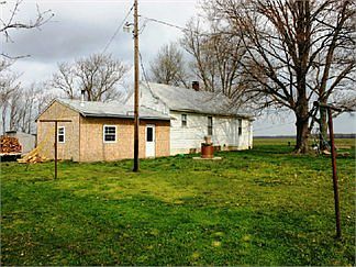 2nd image of 244 County Road 2000 N