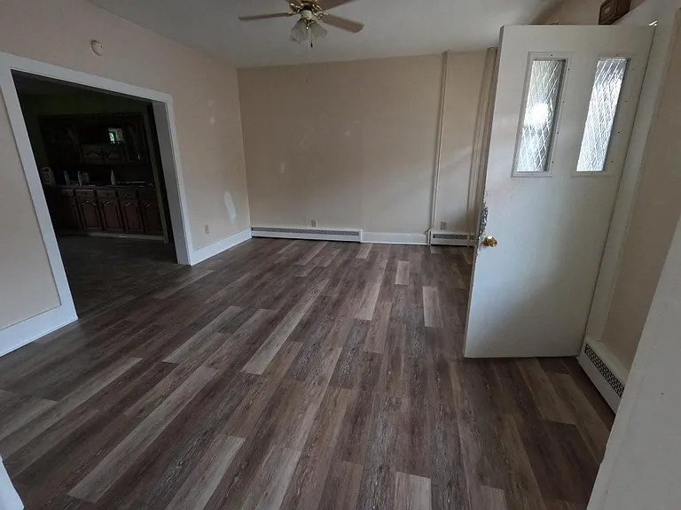 82 Main St — Photo 9