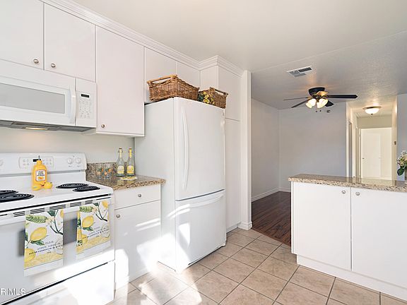 5th image of 2668 La Paloma Cir