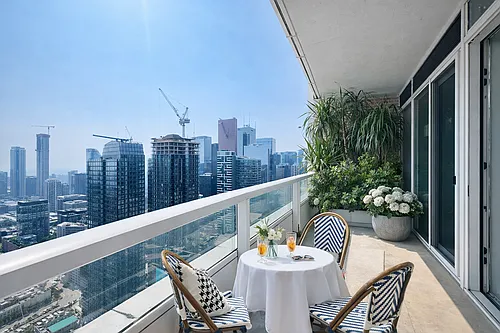 99 Queen St E #4839 Photo 1
