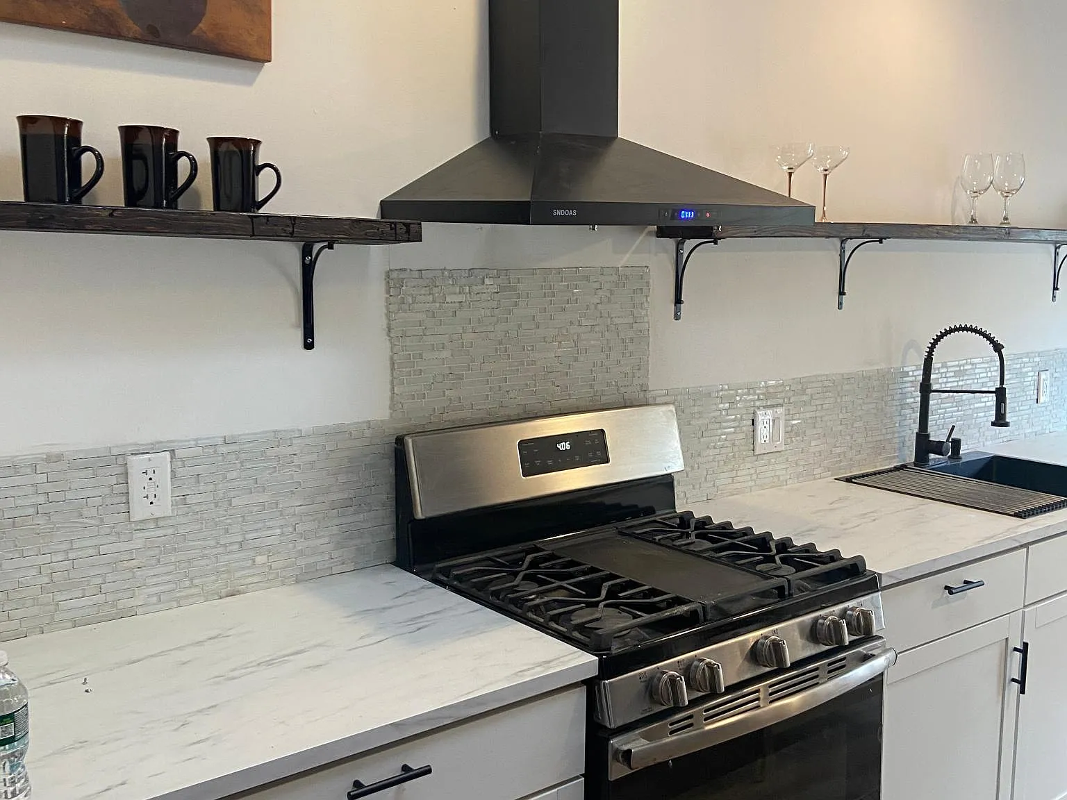 450 Belgrade St — Photo 2