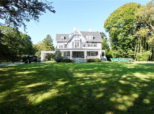 541 Bellevue Ave APT 4, Newport, RI 02840