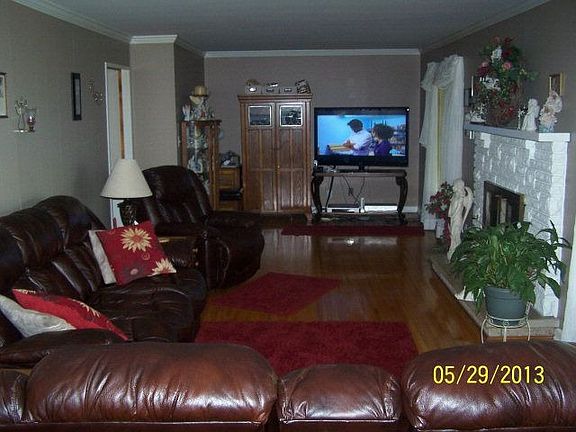 3rd image of 1014 Enid Dr