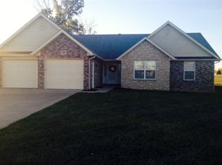 245 Crest Ave, Holts Summit, MO 65043