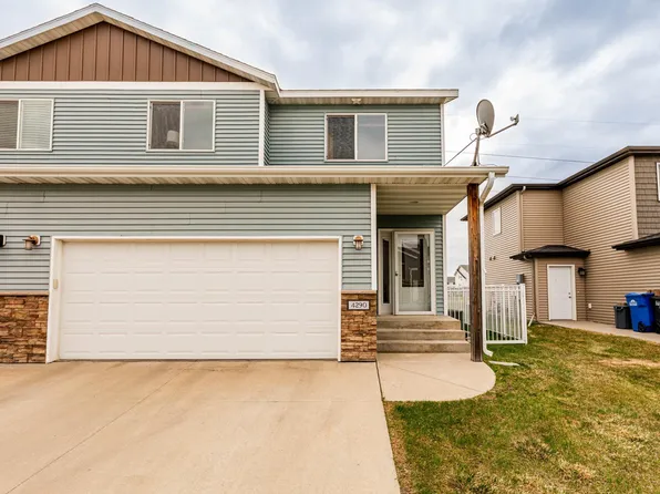 4290 Estate Dr S, Fargo, ND 58104