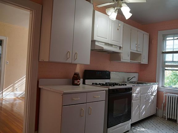 2nd image of 85-88 Palermo St