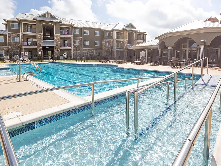 Freedom Hills Ranch Apartments — Photo 17