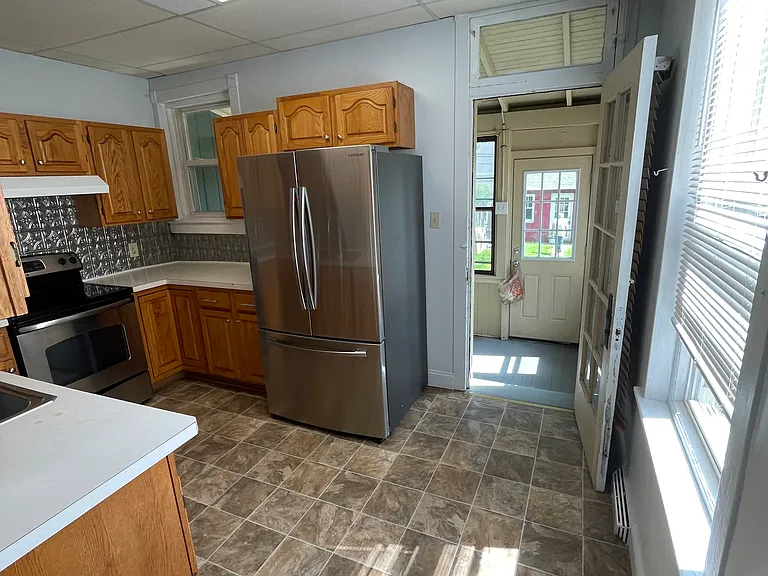 934 Hill Ave — Photo 12
