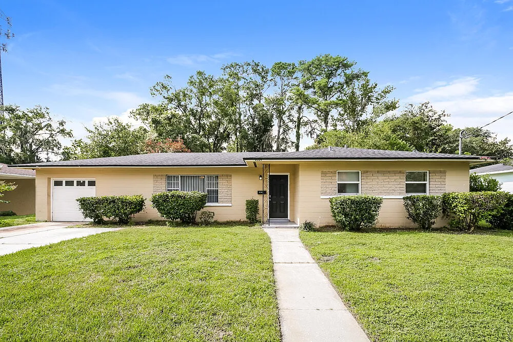 3 bed, 2.0 bath, 1547 sqft, $1,675 — Photo 1