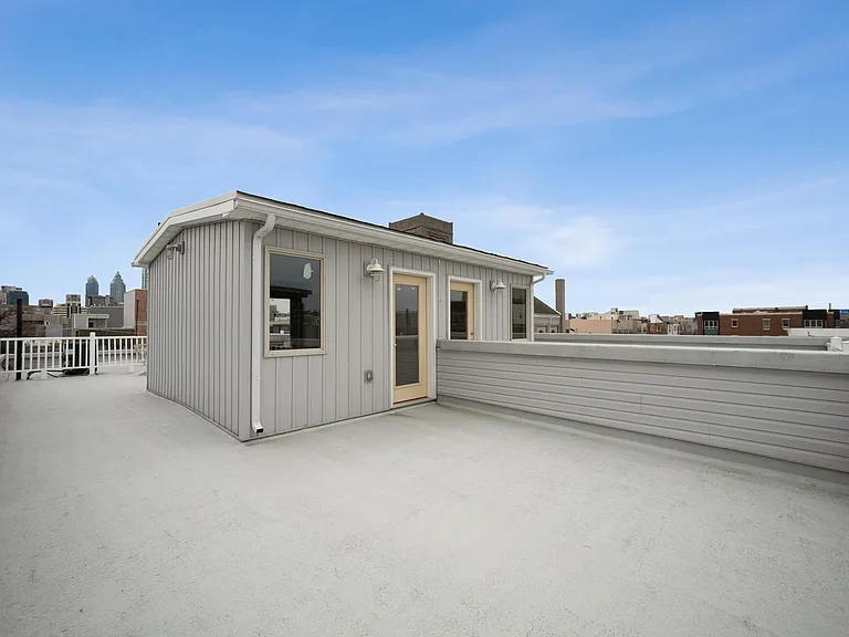 Large common roofdeck