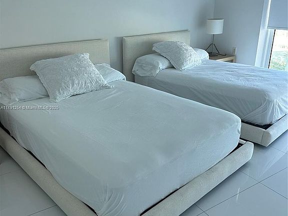 4th image of 150 Sunny Isles Blvd #11102