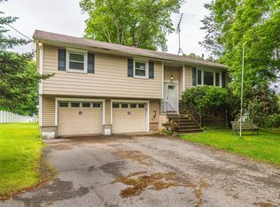 3042 Gomer St, Yorktown Heights, NY 10598