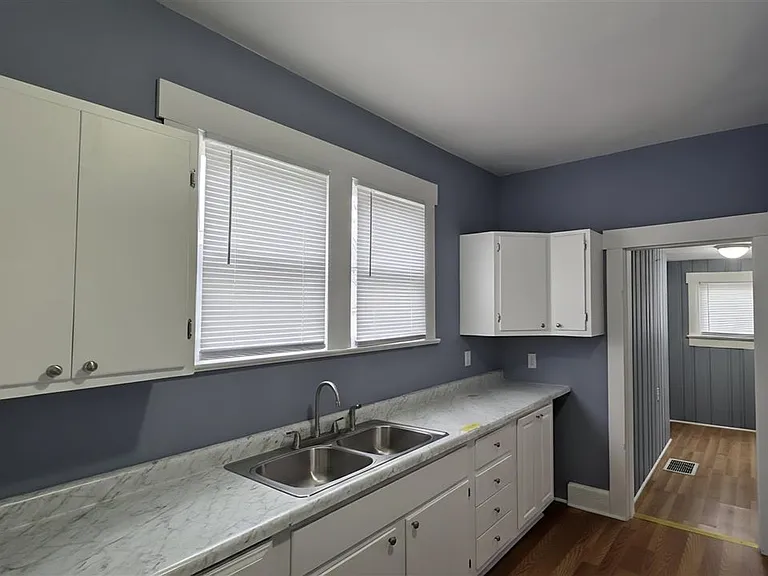 117 S 15th St — Photo 13