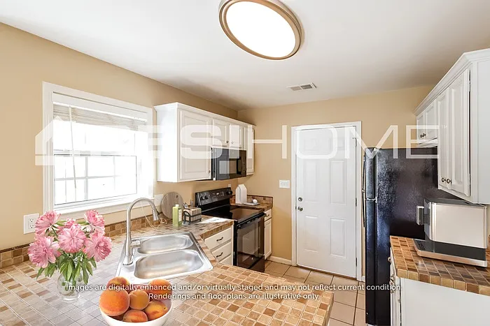 3 bed, 2.0 bath, 1170 sqft, $1,620 — Photo 2