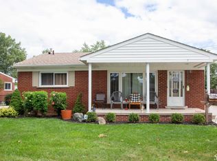 16753 Townley St, Southgate, MI 48195