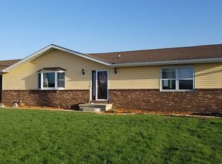 39798 Littleport Rd, Edgewood, IA 52042