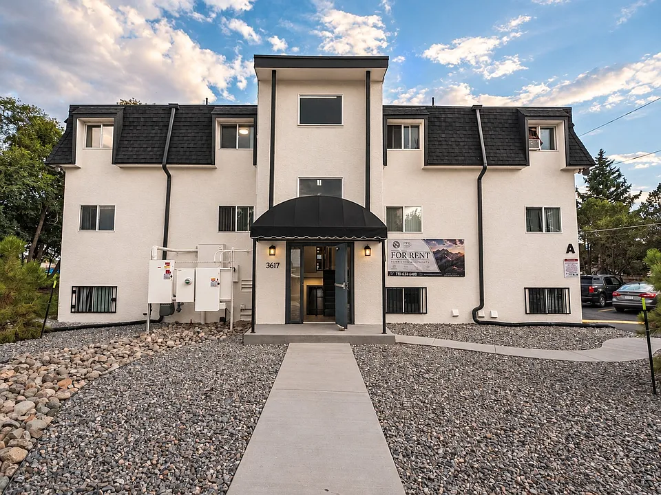 Pine View Apartments