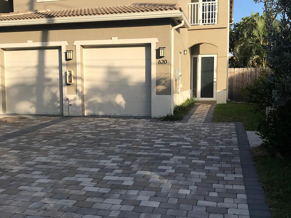 1st image of 620 20th St #1
