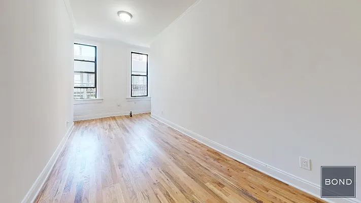 Rented by Bond New York | media 4