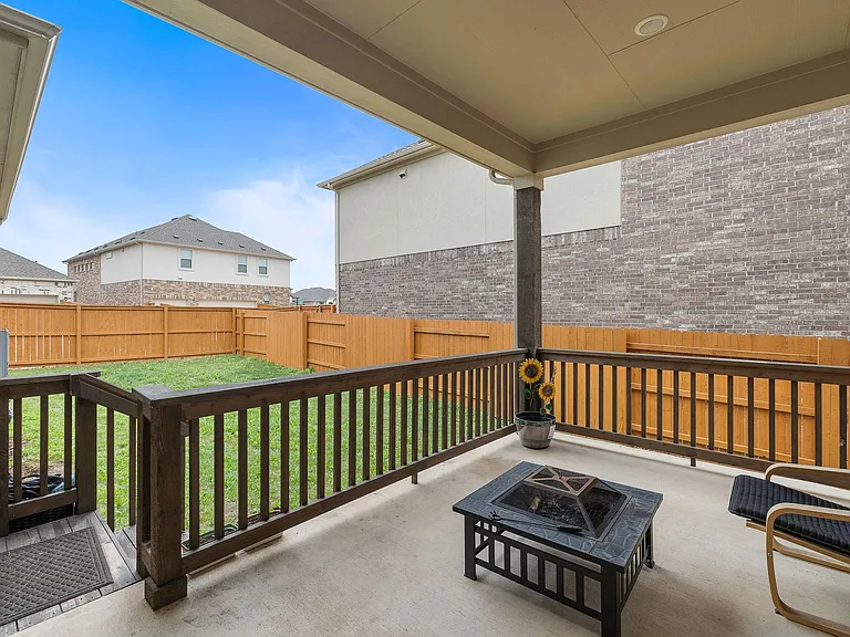 2901 Oak Chase Cv — Photo 24