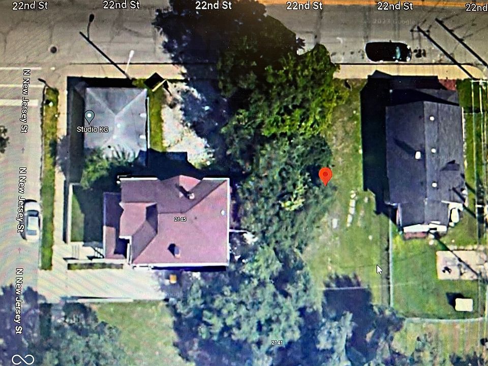 1st image of 407 E 22nd St