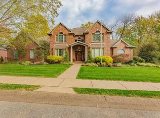 5300 Lake Newburgh Dr, Newburgh, IN 47630