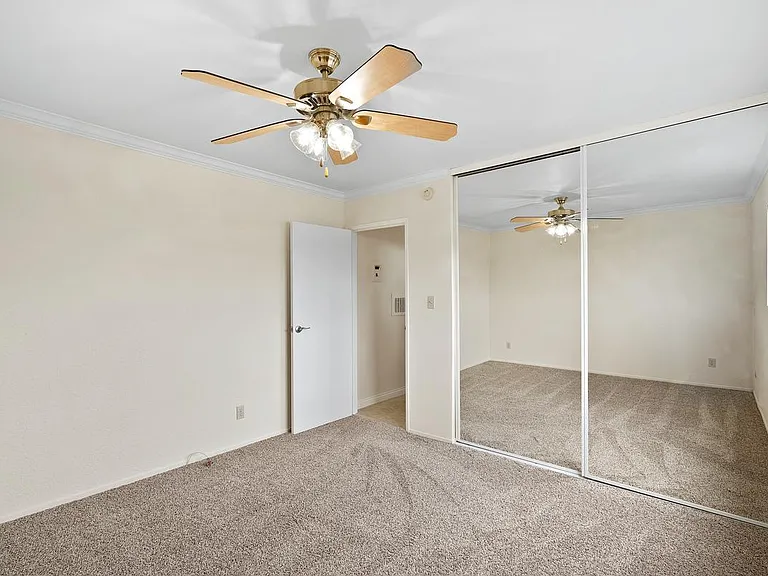 2266 Cazador Dr #17 — Photo 12