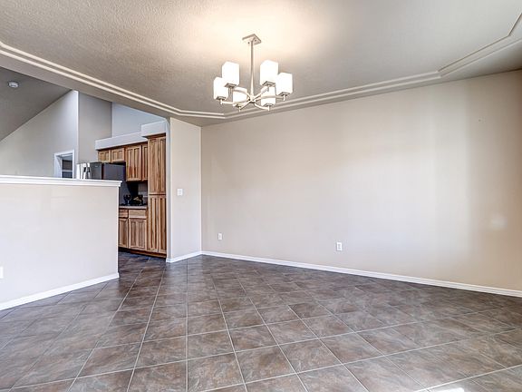 5th image of 9907 Norfolk Dr