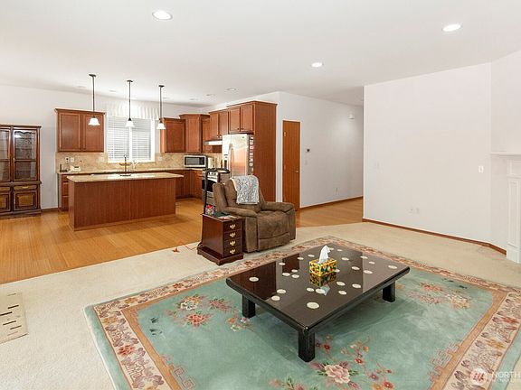5th image of 627 182nd Street E