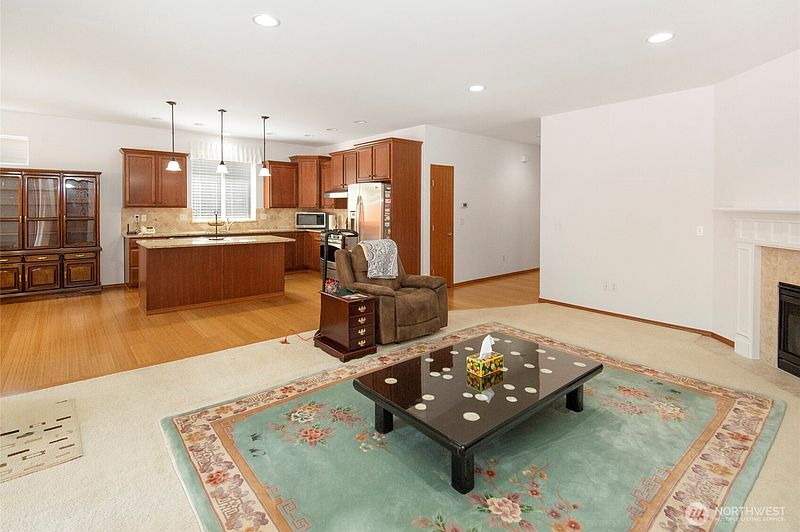 5th image of 627 182nd Street E