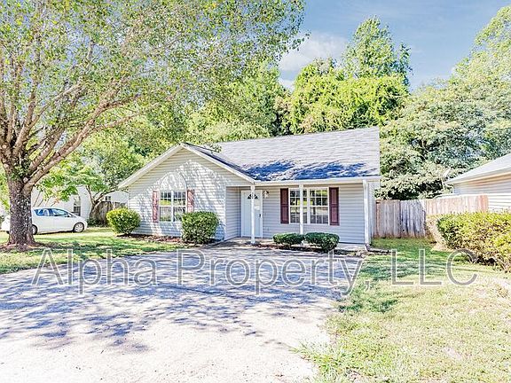 2nd image of 20 Fairhope Ln