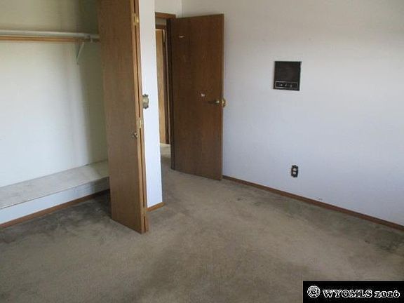 4th image of 415 Waggener St