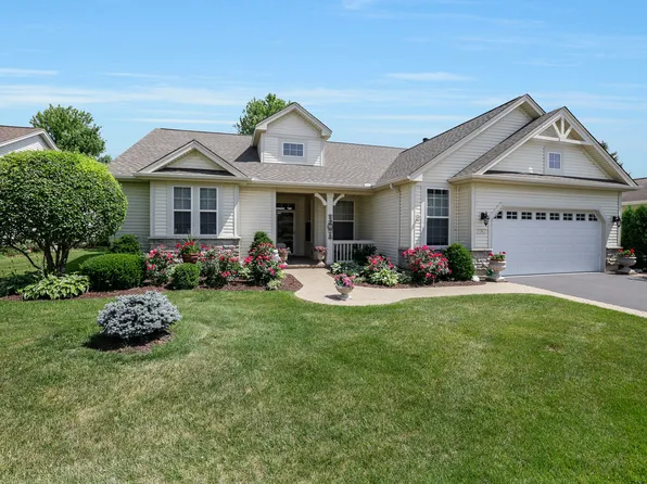 12022 Stonewater Xing, Huntley, IL 60142