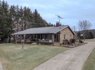 4688 Industry Rd, Ravenna, OH 44266