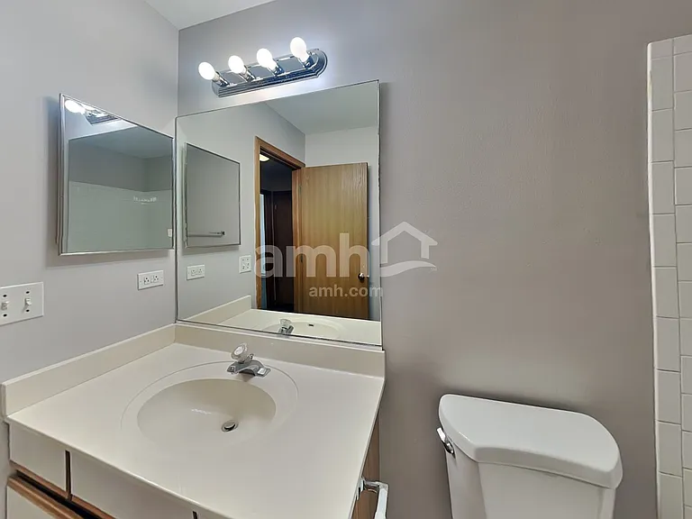 2415 Sisters Ct — Photo 16