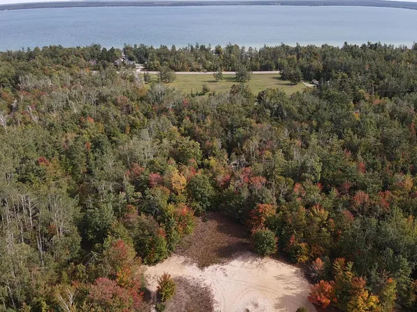 V/l 303ac W Silver Beach Rd, Cheboygan, MI 49721