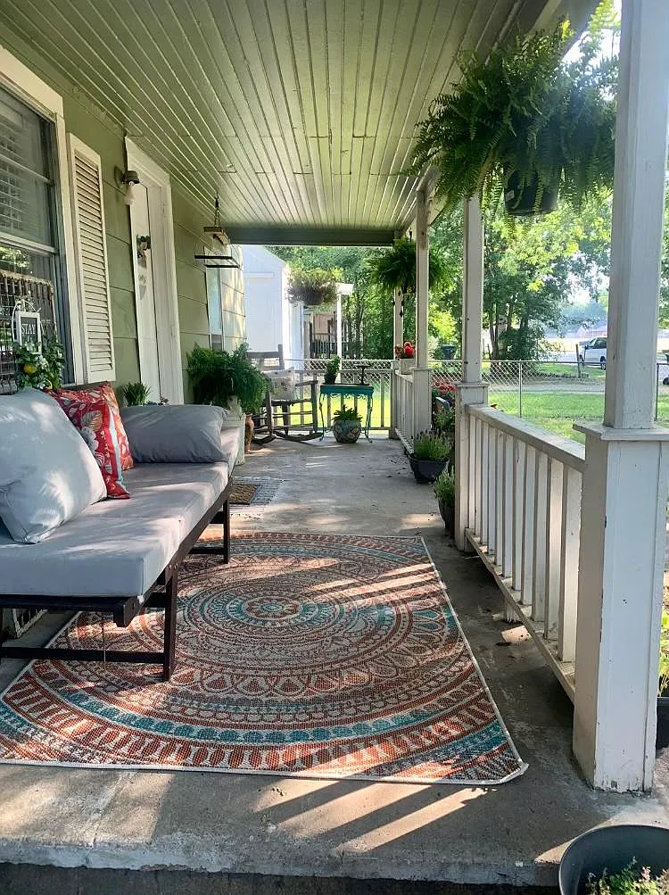 3 bed, 1140 sqft, $1,250 — Photo 2