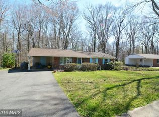 9121 Braeburn Dr, Annandale, VA 22003