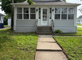 1061 S Terrace St, Janesville, WI 53546