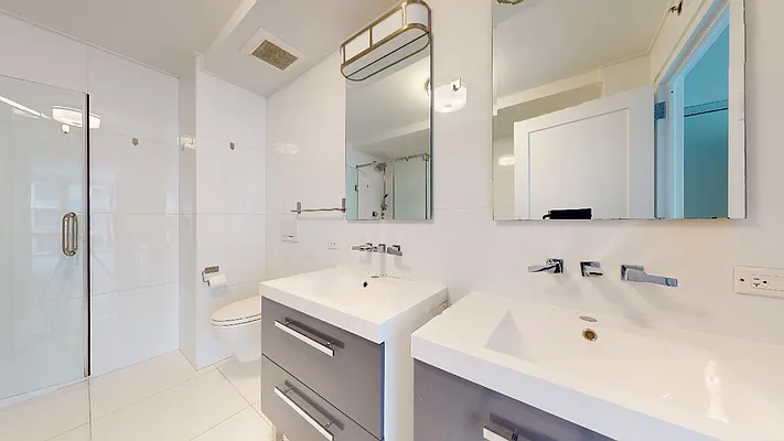 Rented by Bond New York | media 59