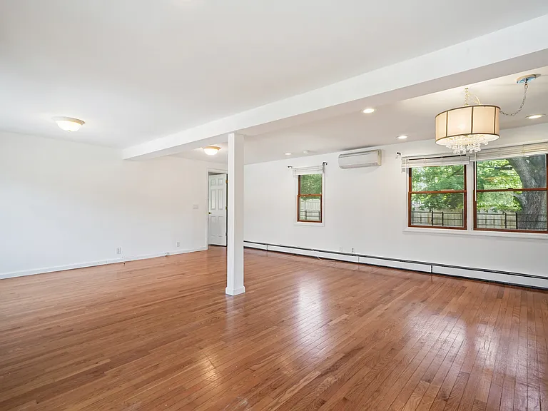 2079 Baldwin Rd — Photo 4