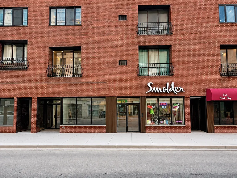 444 N State St #2G — Photo 25
