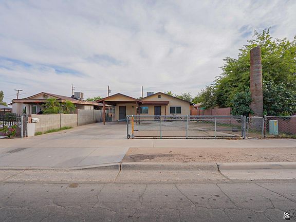 2nd image of 1213 W 1st St